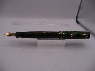 Parker Vintage Duofold Junior Fountain Pen--Jade Green -medium