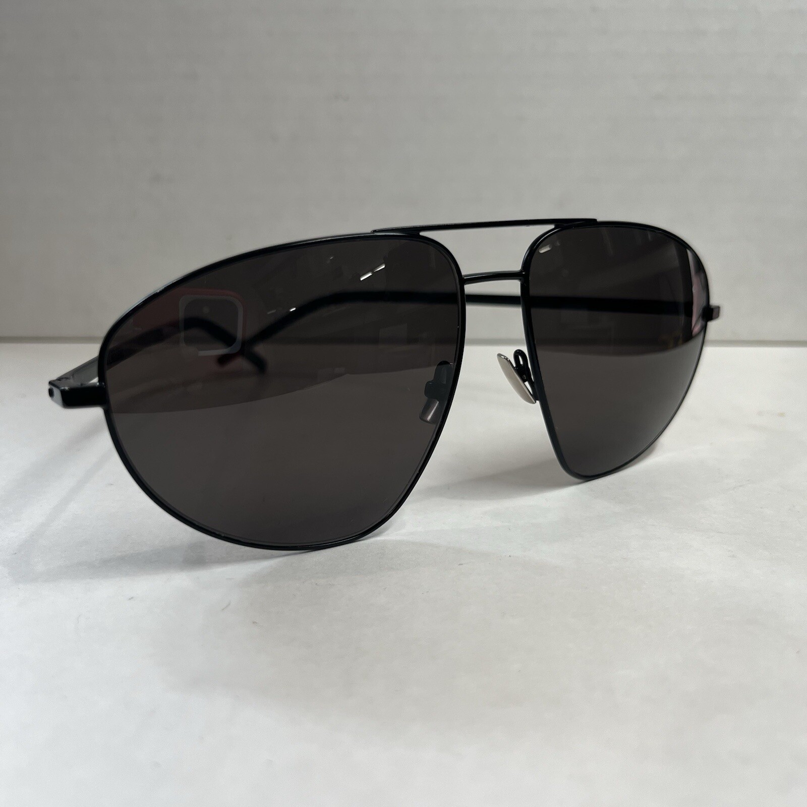 Saint Laurent Occhiali da Sole SL211 002 Montatura Quadrata Nera con Lenti Nere (V4B8)