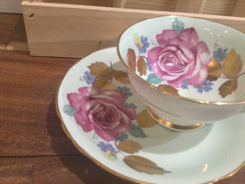 Seltene Double Warrant Paragon große rosa rosegold Blatt grün Teetasse Untertasse - Bild 2 von 10