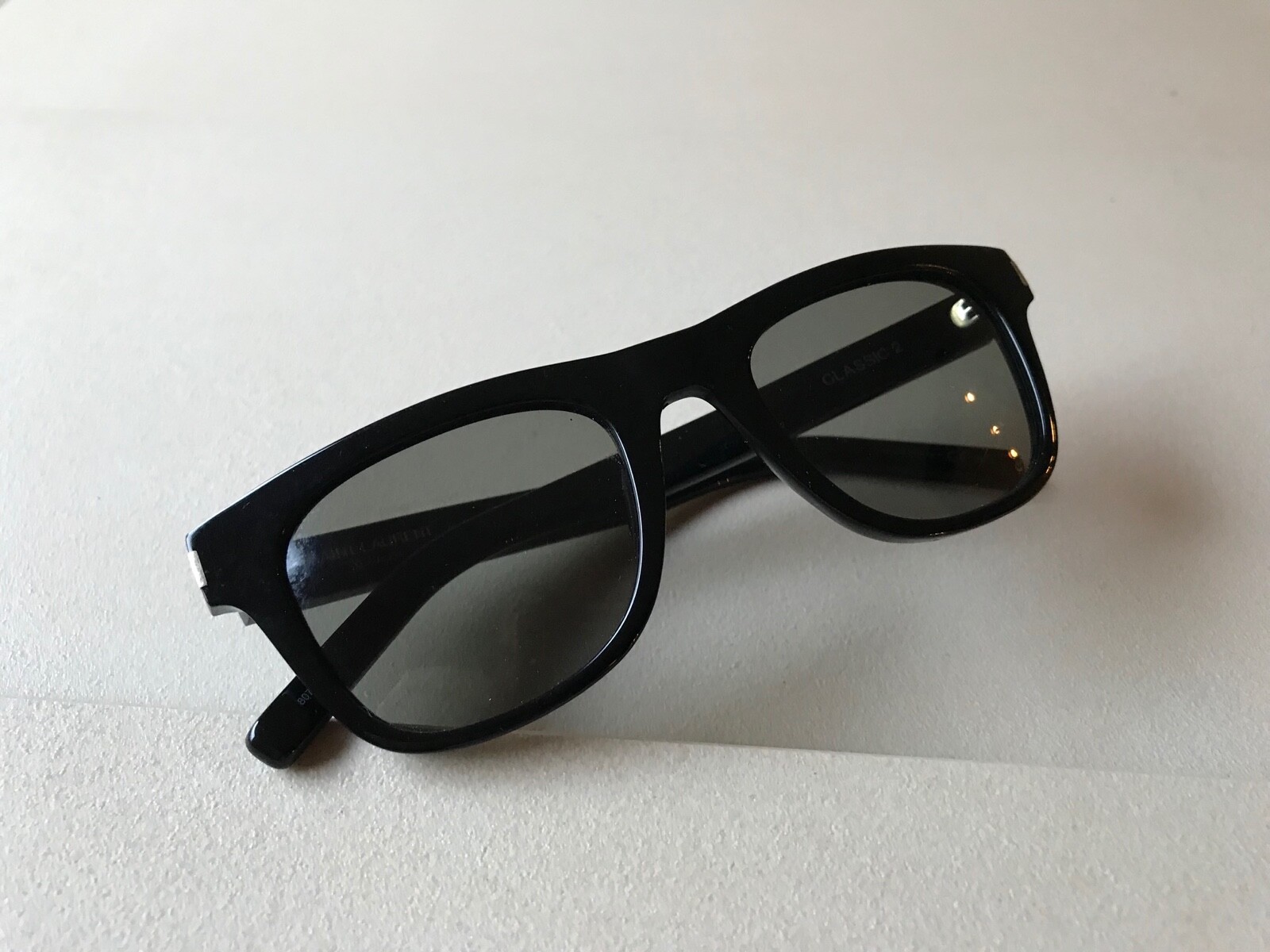 Occhiali da sole originali Yves Saint Laurent Paris Designer 8075L Made in Italy