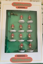 Subbuteo LW Team Man Utd Sharp Kit Ref 770 (super Footy Bases)