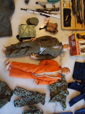 Vintage 1964 GI Joe Lot 2 Action Figures, Clothing, Accessories