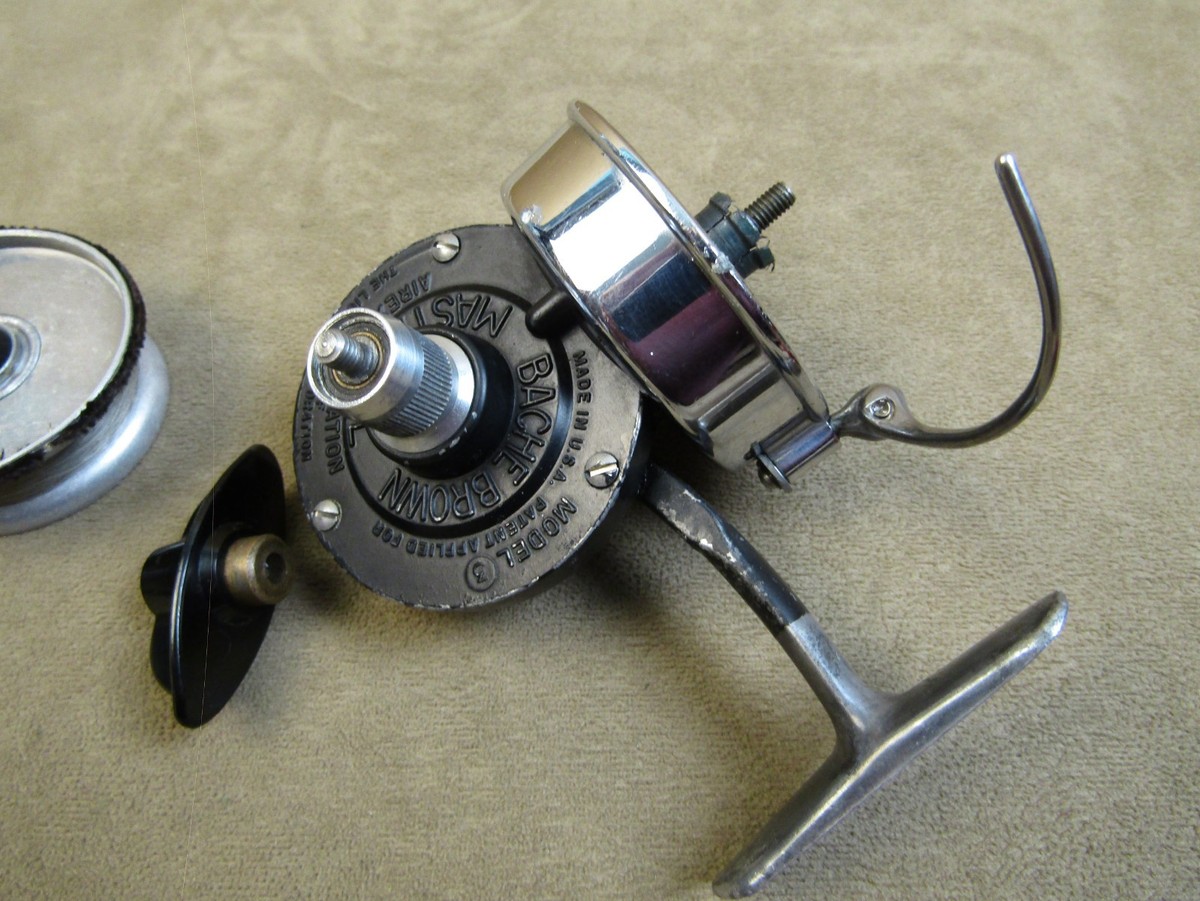 NICE! VINTAGE AIREX BACHE BROWN MASTEREEL NO.3 SPINNING REEL
