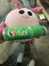 ZURU Snackles Series 2 Lily Plush Toy  with Pringles Sour Cream & Onion 6-Inch