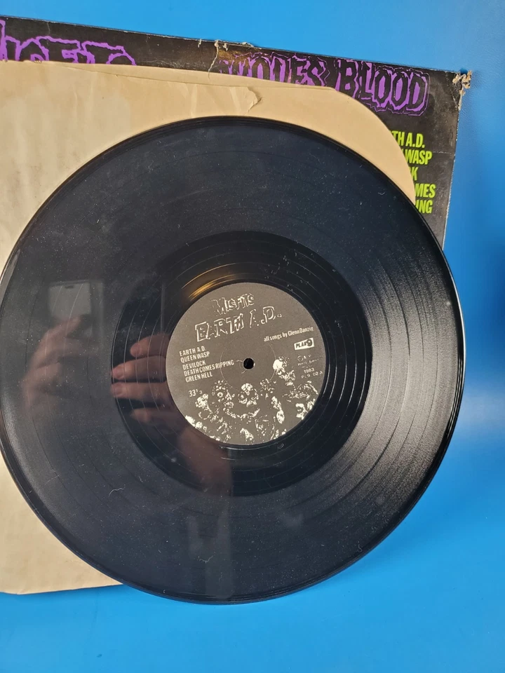 Misfits Earth A.D. Wolfs Blood LP Plan 9 1983  Purple  Samhain Danzig 1st Press  - Image 4 of 4