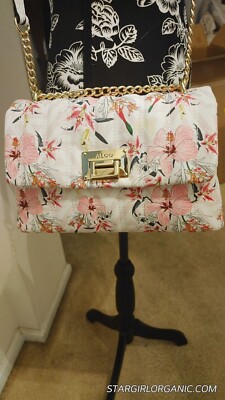 女性らしい☆フラワー・チェーン付き【ALDO】ハンドバッグ Women's Handbag ALDO Gold Lock & Key Floral Crossbody Purse