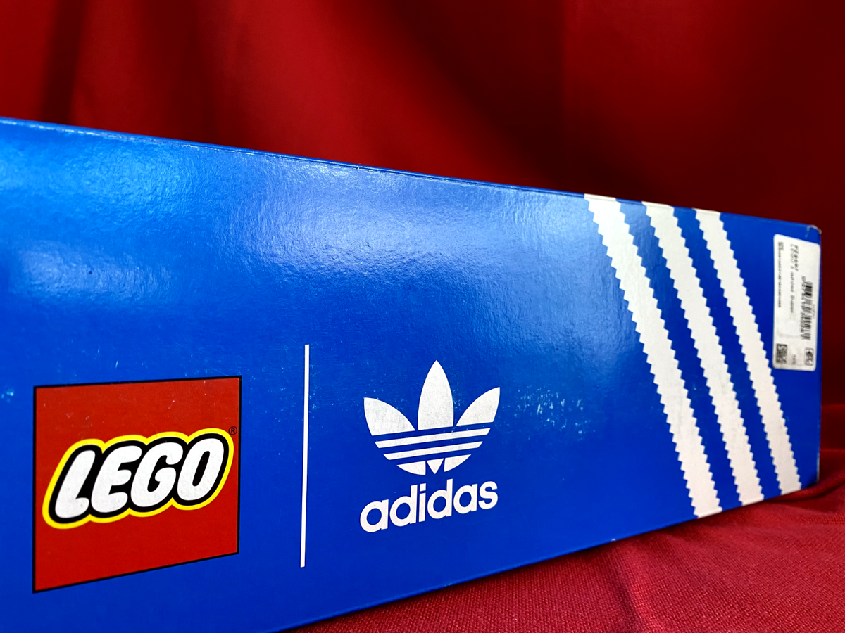 adidas gazelle silver green womens LEGO 10282 adidas Originals Superstar