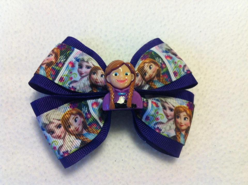 Moño de pelo para niñas de 4" de ancho congelado Elsa y Anna cinta púrpura pasador francés Foto 2 de 3