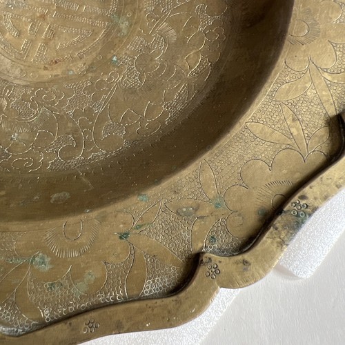 Antique Chinese 11 inches Heavy Solid Brass Hand Carved Dragons Footed Bowl Dish - Picture 10 of 11