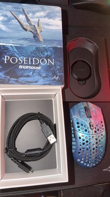 Finalmouse Starlight-12 Poseidon Medium Wireless Mouse