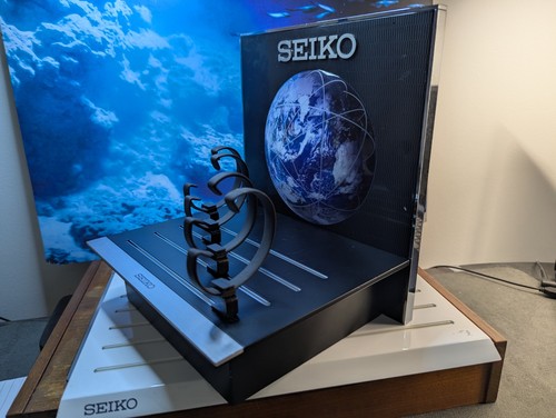 Seiko Dealer Display, Astron Globe/Mirror Stand. - Picture 2 of 18