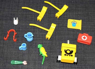 PLAYMOBIL ZUBEHÖR KONVOLUT Postwagen, Papagei, Krug, Erste Hilfe Set, Bauernhof Geschirr