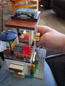 Lego Creator 3 in 1: Lakeside Lodge 31048  and other Lego. not sure if Complete 