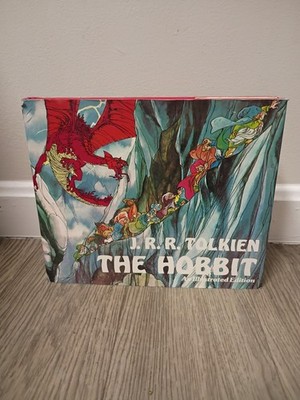 Hobbit by J.R.R. Tolkien Illustrated (1989, Hardcover DJ) Gallahad Rare VF