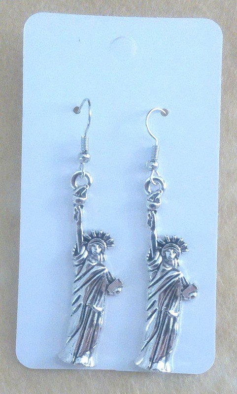 New Silvertone Pair of Large Statues of Liberty Earrings Beautifully Detailed