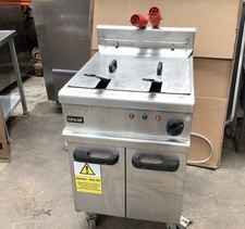 Lincat Double Electric Fryer Twin Tank Twin Basket Commercial Fryer  415v