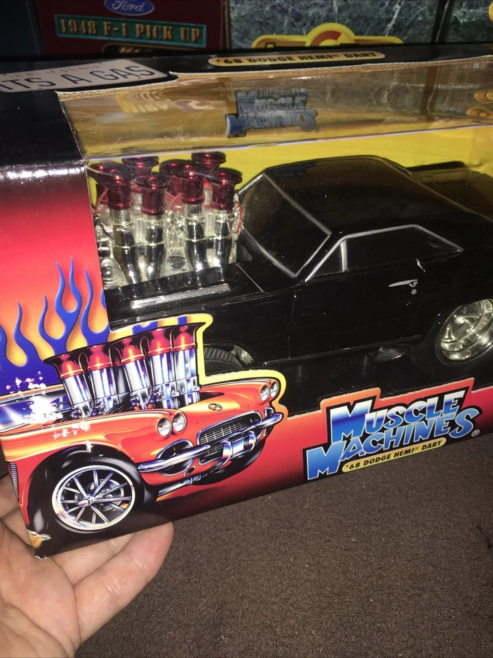 Muscle Machine 1/18 1968 Dodge Hemi Dart in Black w/ Chrome Gasser - Image 2 of 4