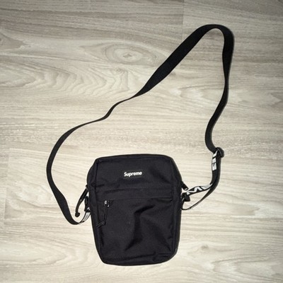 Supreme Black Crossbody Bag Adjustable Strap Zip Closure for Men