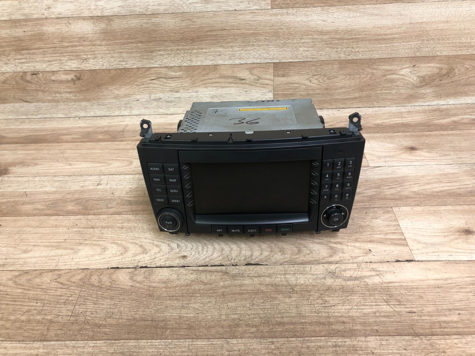 MERCEDES BENZ OEM W203 C230 C280 C350 FRONT NAVIGATION SCREEN RADIO DECK 05-07