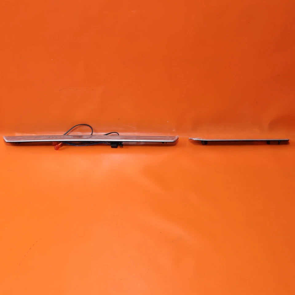 TOYOTA PRIUS DOOR SILLS RIGHT 2011 2012 2013 2014 2015 PT922-47110 OEM - Image 4 of 4