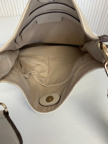 Sac Bandoulière en cuir grainé beige - Imagen 7 de 10