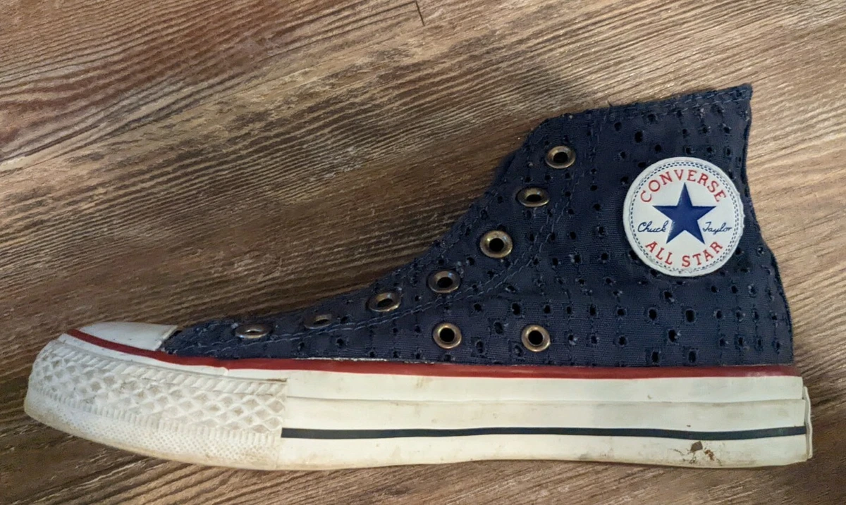 Ladies navy top converse size 6
