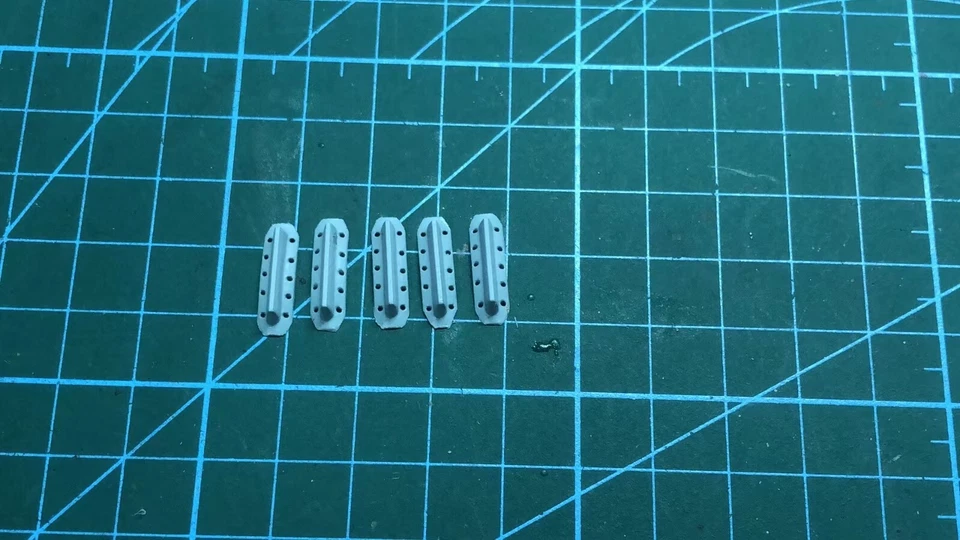 Antenas cortadoras de pájaros personalizadas 1:18 F-18C IFF para BBI Elite Force F-18 pintadas Foto 3 de 3