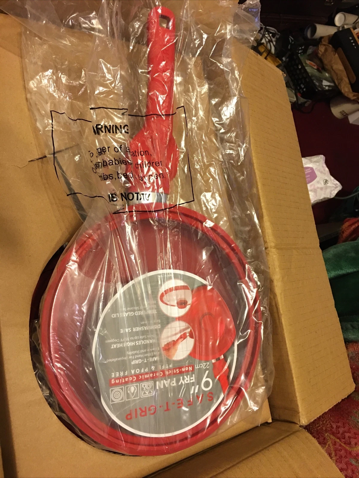 SAFE-T-GRIP 9" FRY PAN (Red) WITH GLASS LID