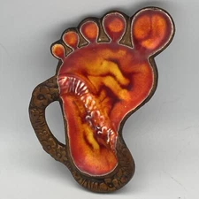 VINTAGE TREASURE CRAFT#3 YELLOW ORANGE LAVA FOOT ASHTRY OR TRINKET DISH