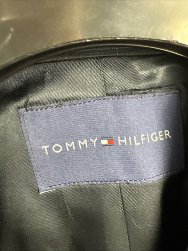 Tommy Hilfiger Mens Black Striped 100% Wool 38R 30x26 Three Buttons 2 Piece Suit - Picture 2 of 18