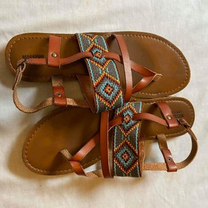mossimo strappy sandals