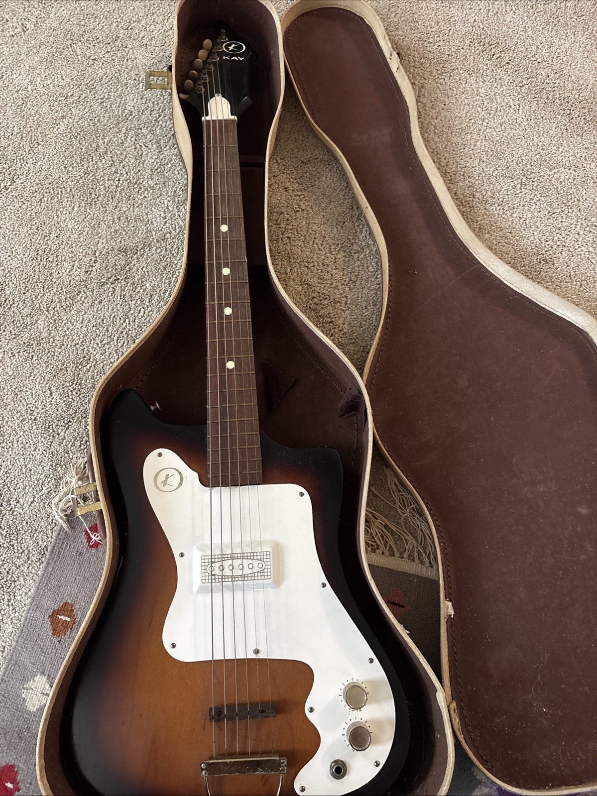 Kay K100 Vanguard Electric Guitar Sunburst - 1960s with Case