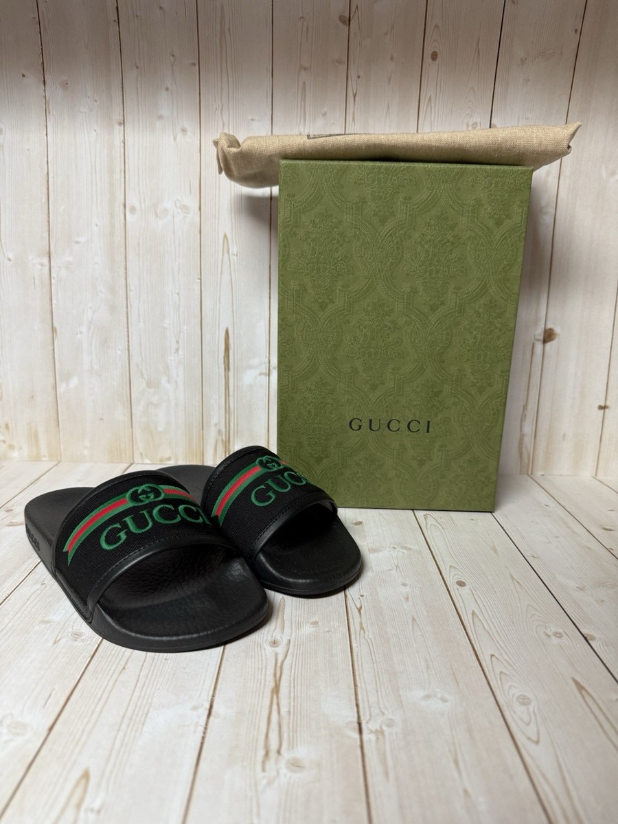 GUCCI ブラック サンダル Gucci Embroidered Stripe Logo Canvas Slide Sandals Black