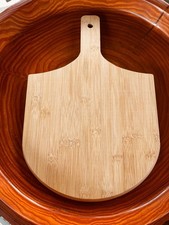 Large Bamboo Cutting Board with Handle, Light Brown, Novelty Shape, 17" x 11"