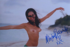 Martine Beswick orig.  Autogramm  JAMES BOND ...