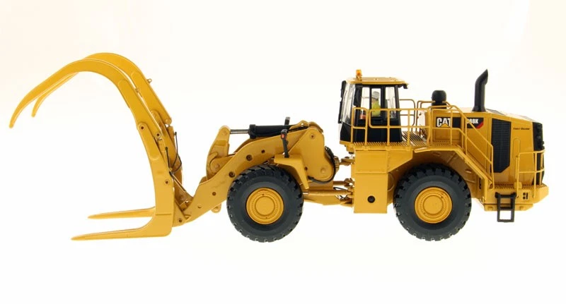 DIECAST MASTERS - Cargadora de madera sobre neumáticos CATERPILLAR 988K con c... - Imagen 3 de 4