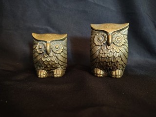 A vintage pair of Leonard Silver Mfg. Co. solid brass horned owl figurine