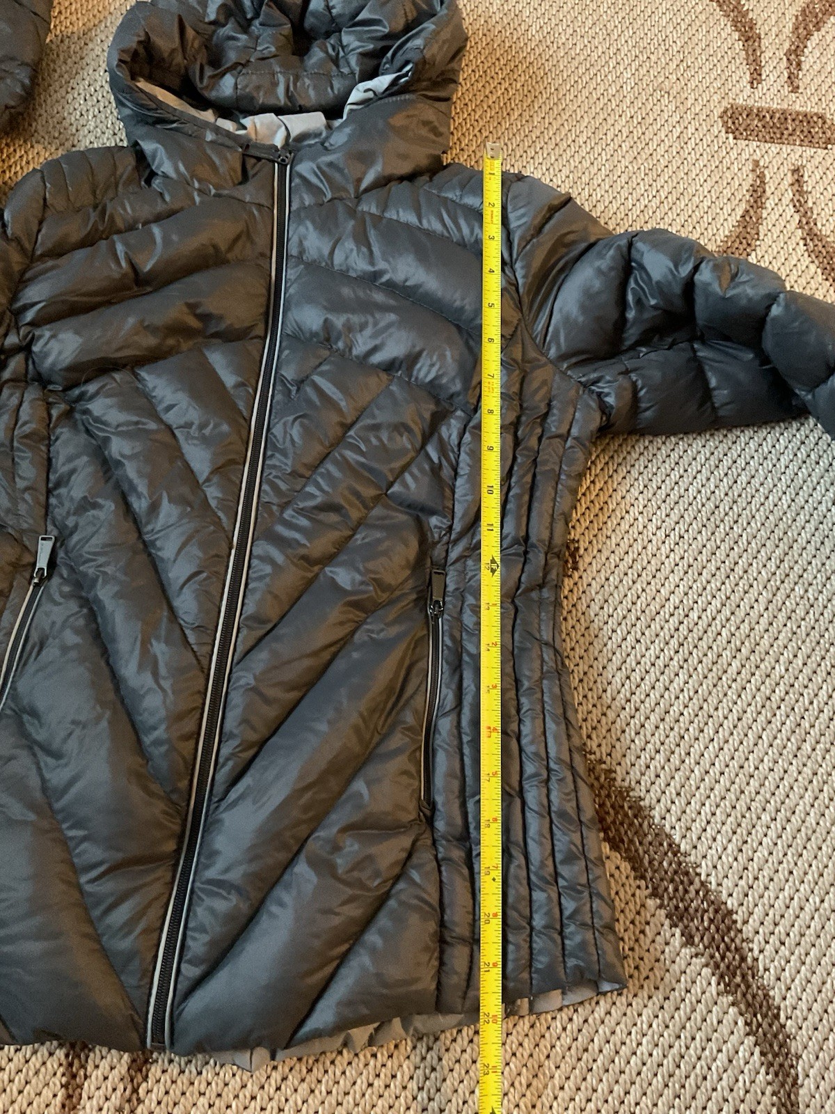 BCBGeneration Gray Puffer Jacket Ultra Light Pack… - image 7