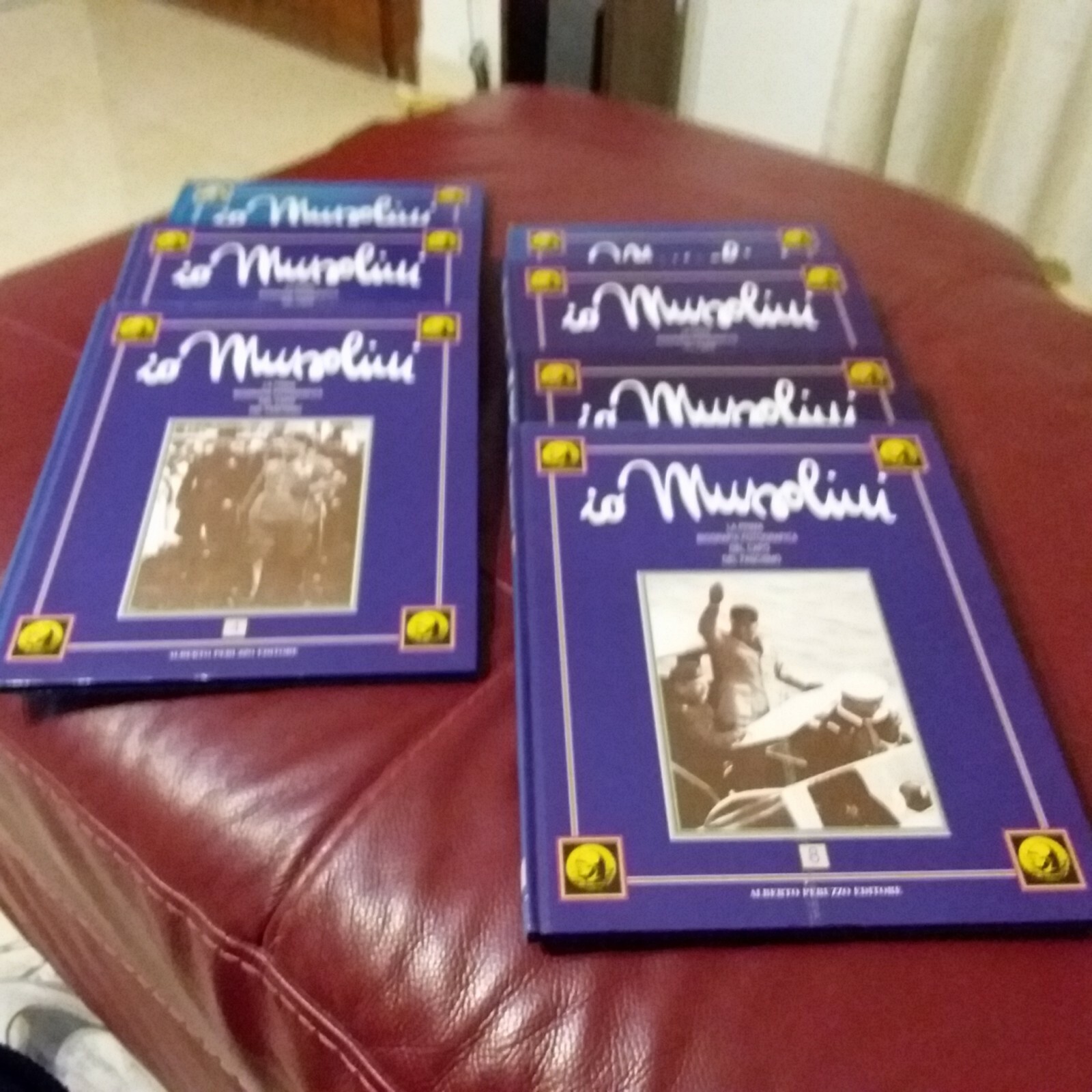 Foto 1 di 9