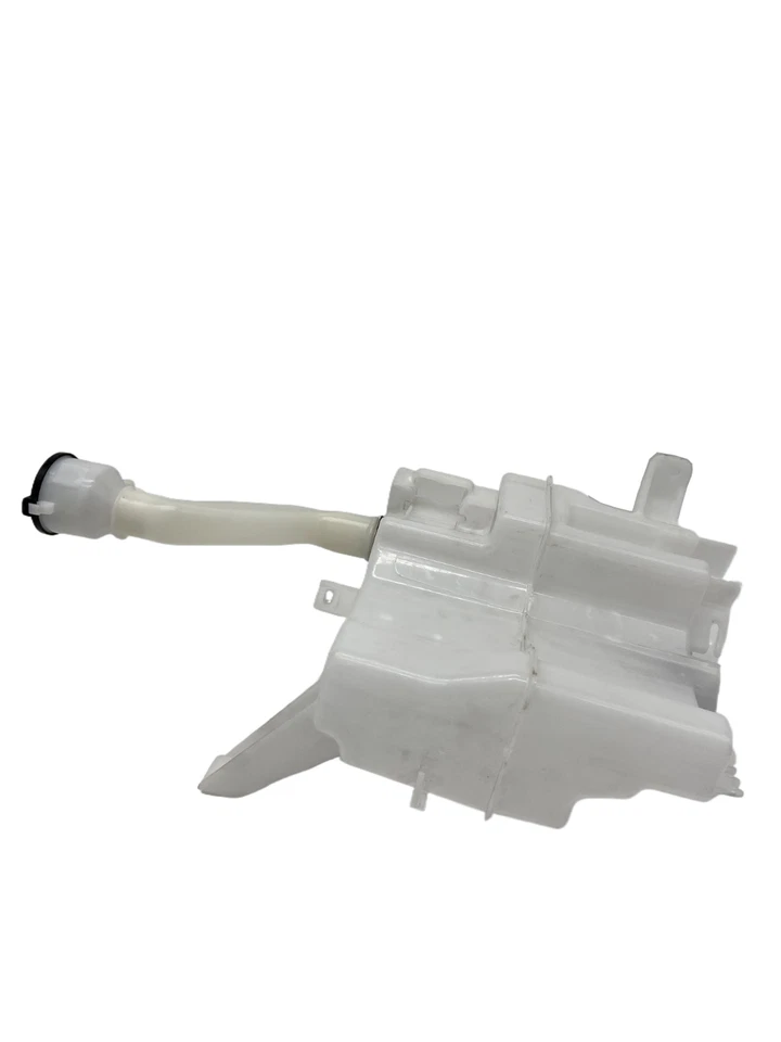 Windshield Washer Reservoir W/Tube For Toyota Pirus Plug-in&V 12-15 Prius 10-15 — 第 3/4 张图片