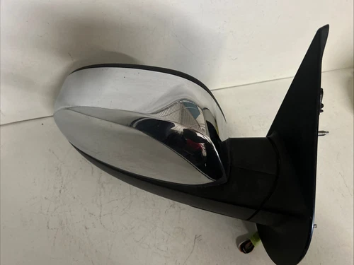 2007-2013 GMC Sierra 1500 Right Passenger Side View Mirror Chrome Power OEM 0665