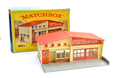 MATCHBOX MF1 FIRE STATION - Afbeelding 1 van 17