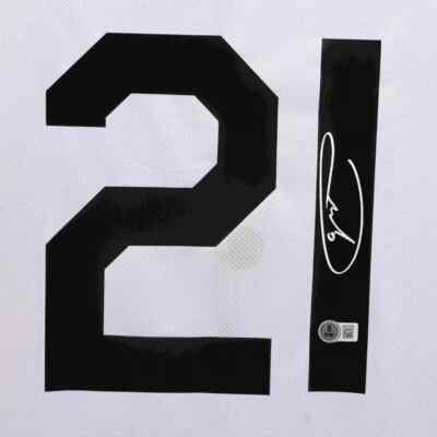 ユベントス PIRLO 直筆サイン入りユニフォーム21番 Andrea Pirlo Signed Juventus FC Away Soccer Jersey #21 with