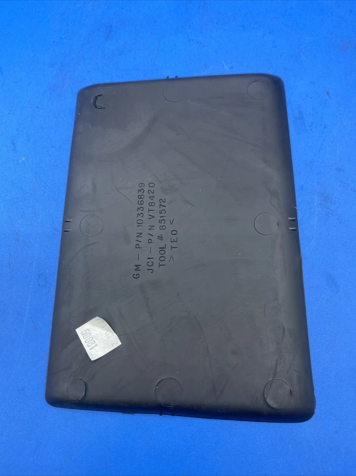 2005-2009 BUICK ALLURE ЛАКРОСС ПЕРЕДНЯЯ КОНСОЛЬ РЕЗИНОВАЯ ПОДКЛАДКА ВСТАВКА 10336839 OEM  - Изображение 3 из 4