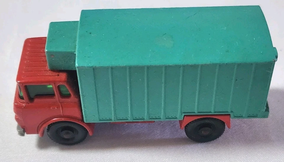 Matchbox Superfast Lesney GMC Refrigerator Truck No. 44 - Image 2 of 4