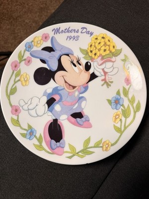 1993 GROLIER DISNEY MOTHER'S DAY DECO PLATE- Mother's Day Bouquet - Minnie Mouse