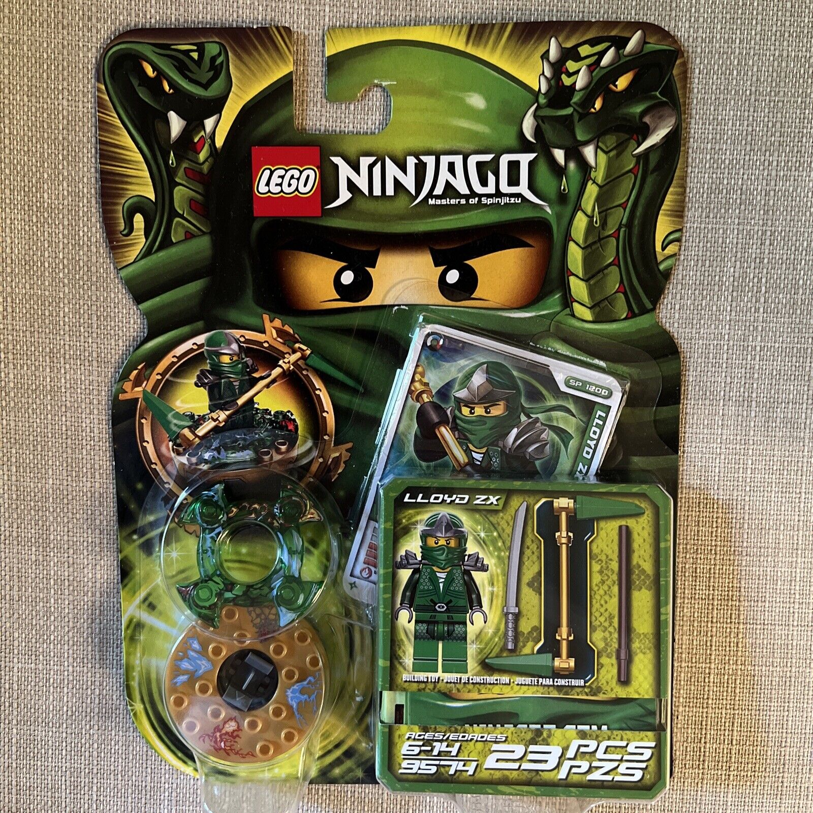 Lego Ninjago - 9574 - Masters of Spinjitzu - Lloyd ZX Minifigure  - New Unused!