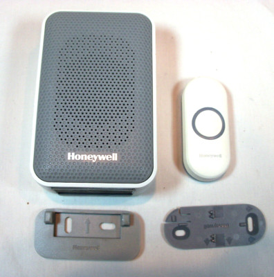 Honeywell Home Series 3 Portable White Wireless Doorbell Kit Push RDWL313A