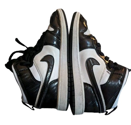 Air Jordan 1 Mid Youth Boys 2 Black White Carbon Fiber DD2194001 Shoes Nike Hi - Picture 5 of 14