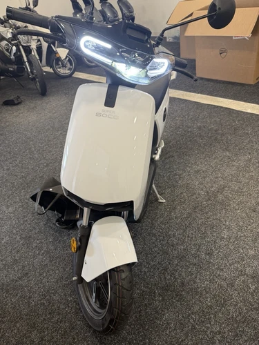 Brand New pre reg supersoco CUX Scooter  - Picture 7 of 7
